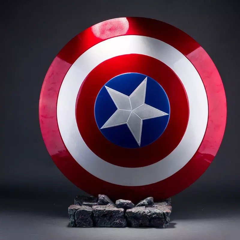 1:1 CAPTAIN AMERICABATTLEWORN SHIELD